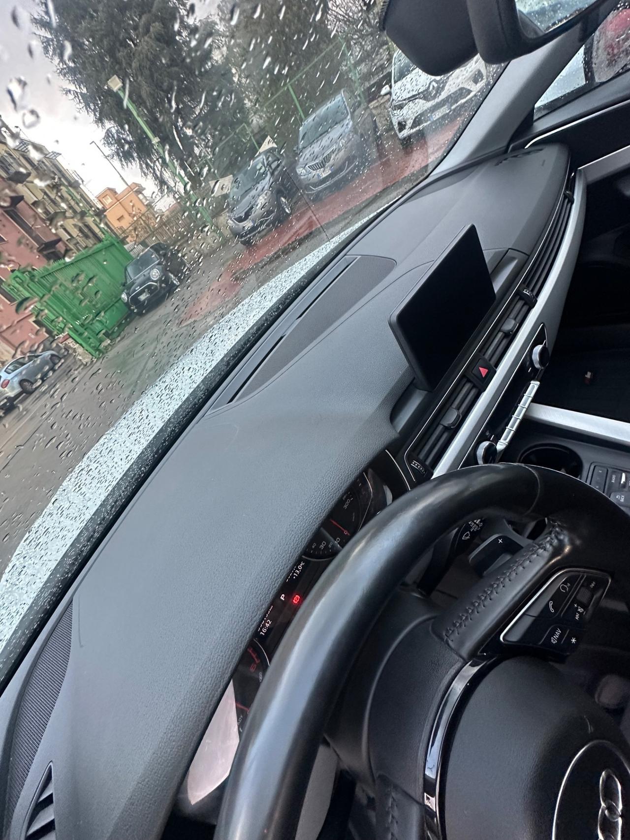 Audi A4 2.0 TDI 122 CV S tronic line edition