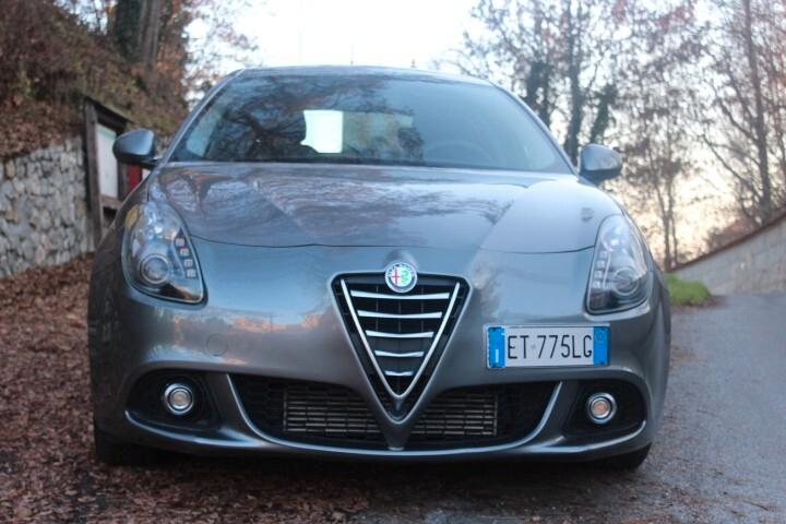Alfa Romeo Giulietta 1.6 JTDm-2 105 CV Distinctive ESTETICA PARI NUOVO