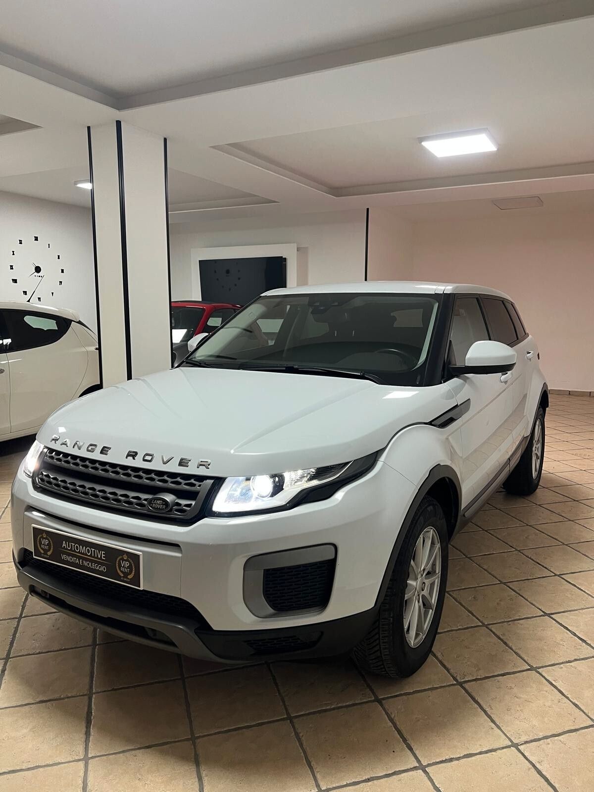Land Rover Range Rover Evoque 2016 photo 2