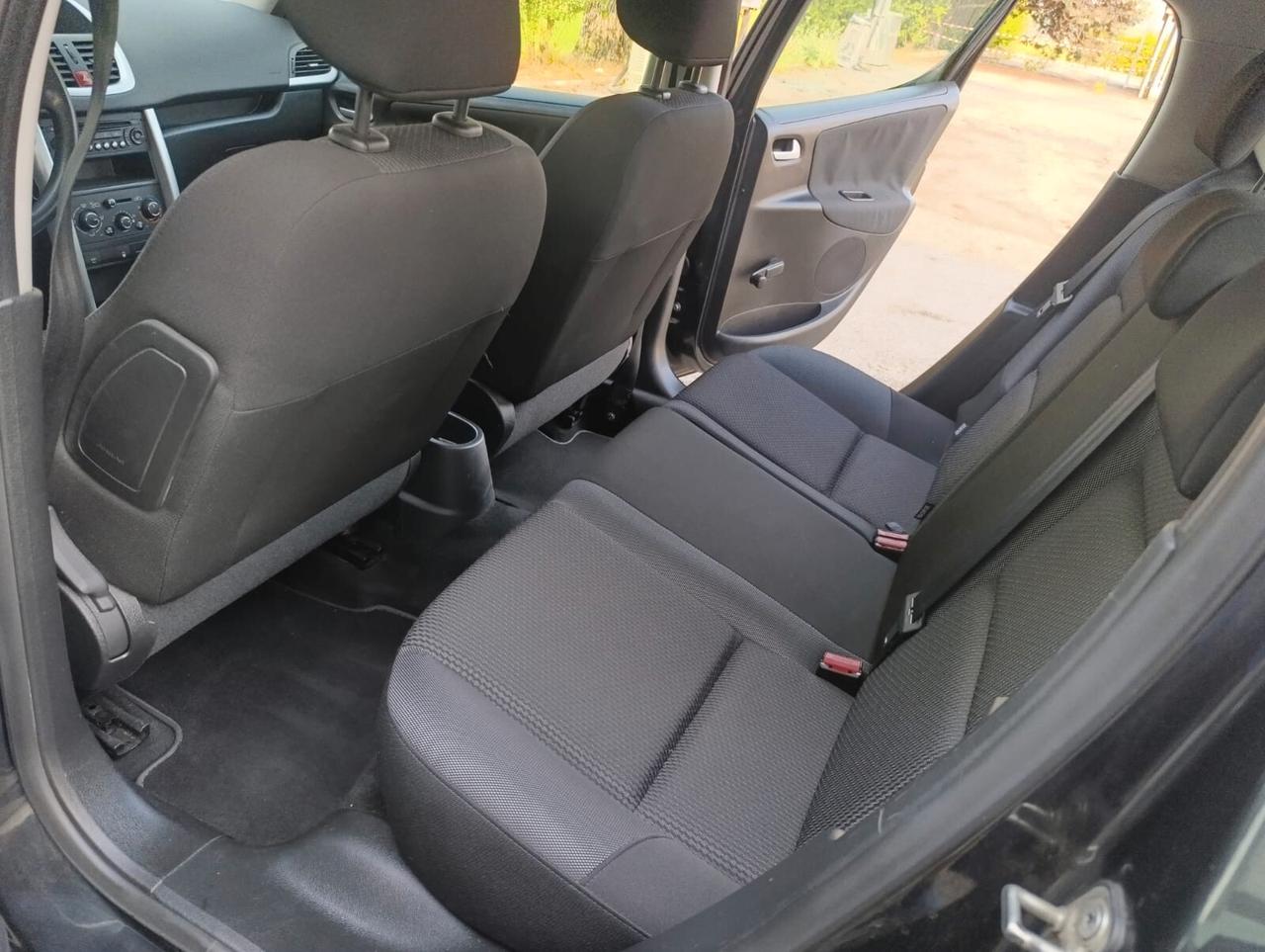 Peugeot 207 Plus 1.4 8V 75CV 5p. ECO GPL