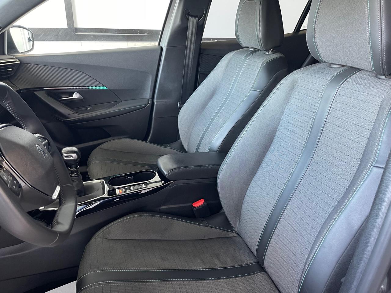 Peugeot 2008 1.2 100cv Allure-NO VINCOLO DI FINANZIAMENTO
