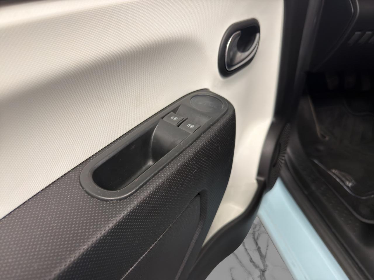 Renault Twingo 1.0 sce Intens 65cv