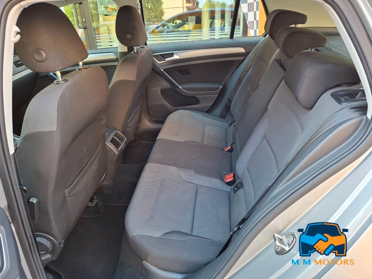 Volkswagen Golf 5 Porte Golf 5p 1.6 tdi 110cv dsg neo patentati