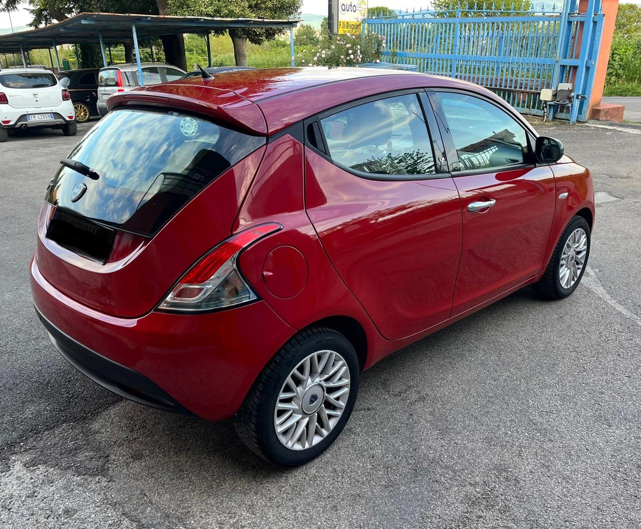 Lancia Ypsilon 1.2 69 CV 5 porte Gold-Km114000-