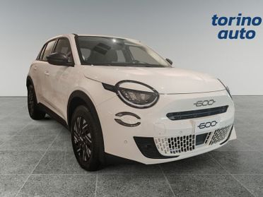 FIAT 600 600 Hybrid 100 CV DCT MHEV