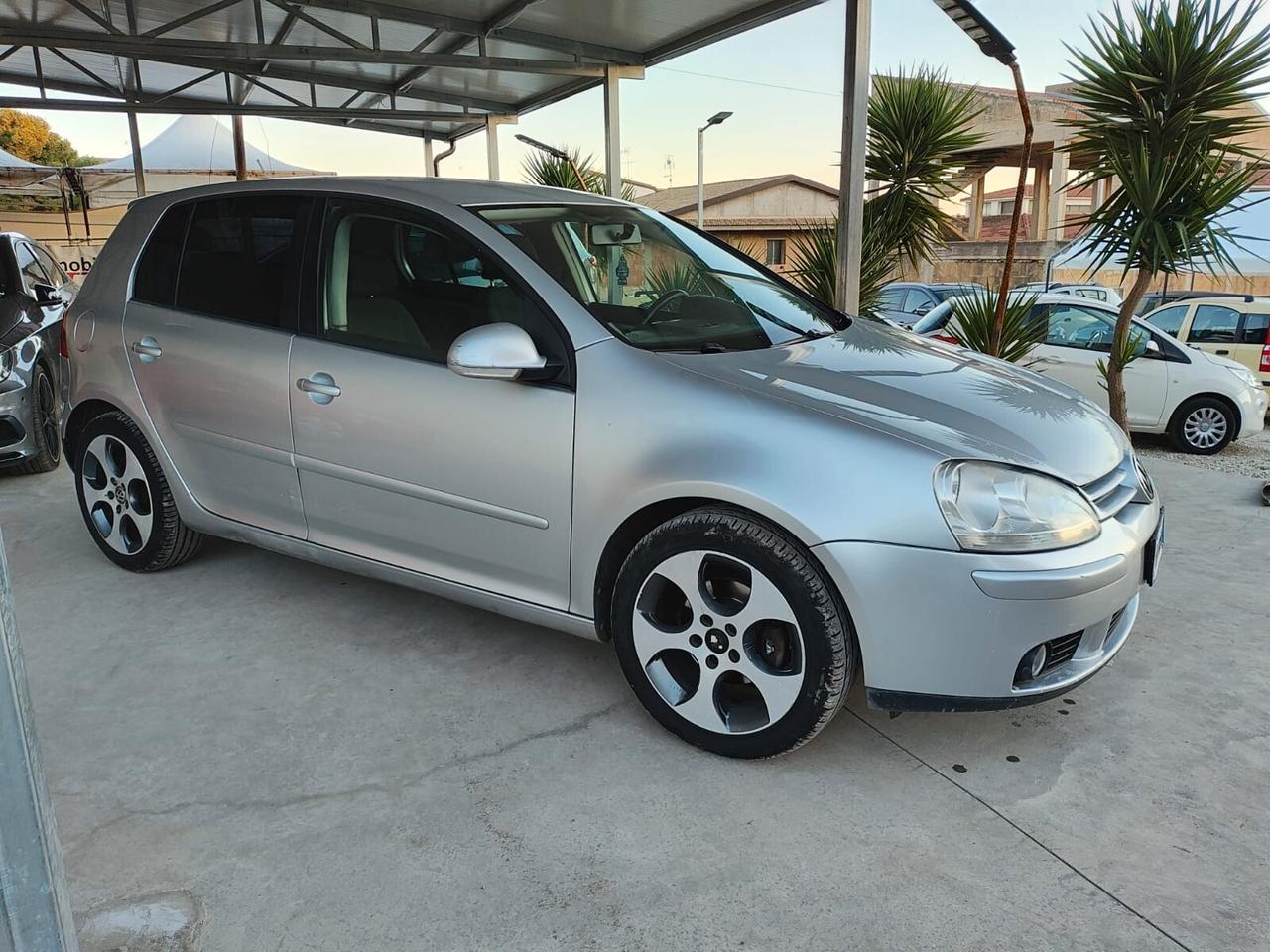 Volkswagen Golf 1.9 TDI DPF 5p. 5m. Comfortline