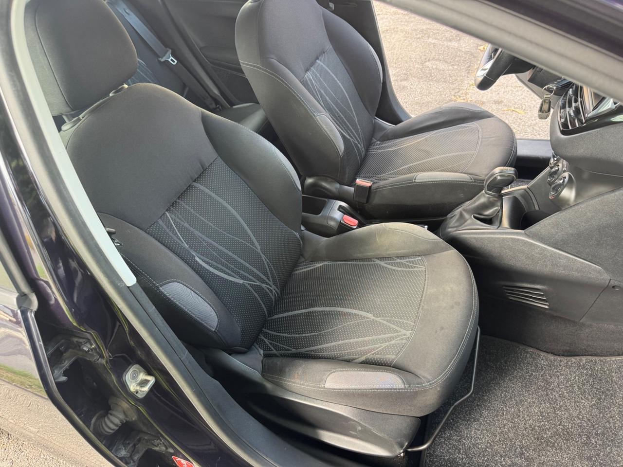 Peugeot 208 1.4 HDi 68 CV 5 p Allure garanzia 12 mesi