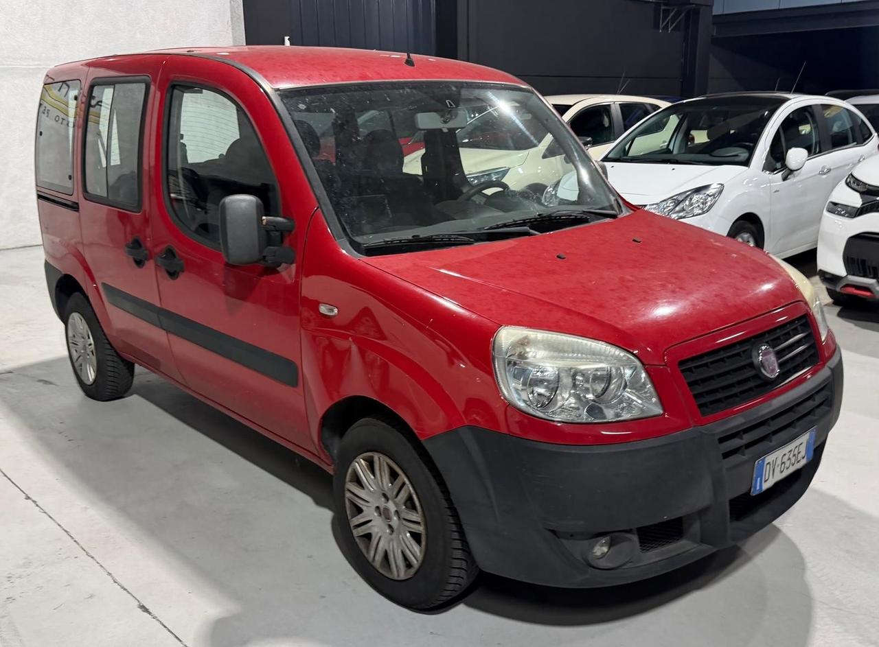 Fiat Doblo 5 posti Metano