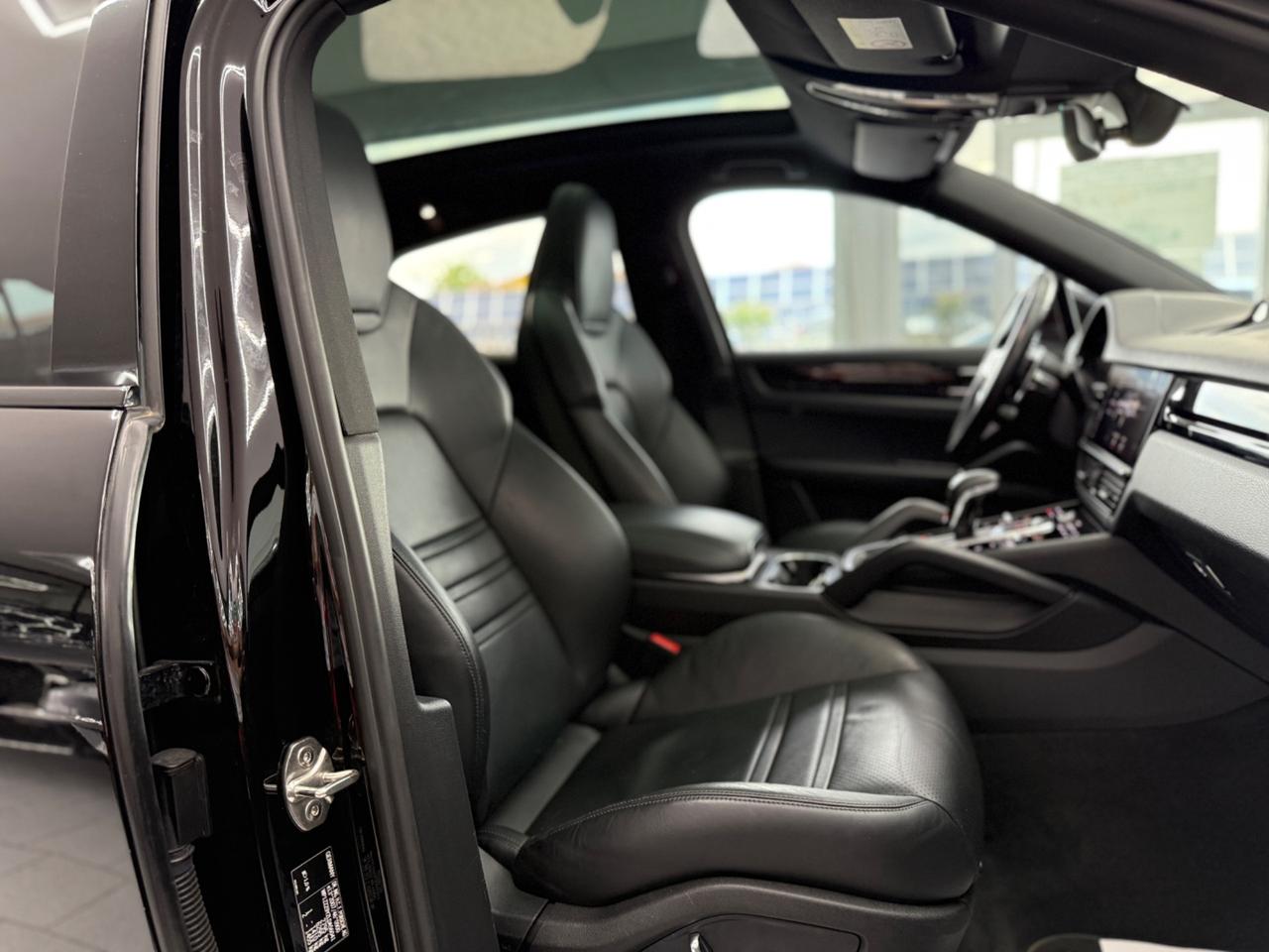 Porsche Cayenne 3.0 V6