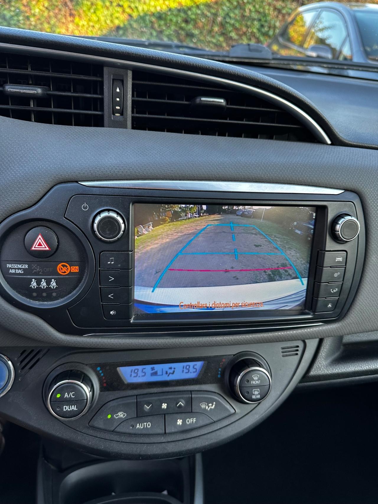 Toyota Yaris 1.5 Hybrid 5 porte Active