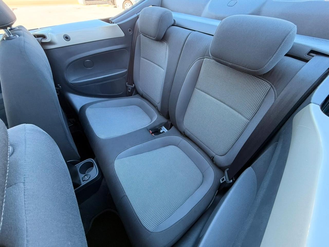 Volkswagen Maggiolino 2.0 TDI Sport Cabrio