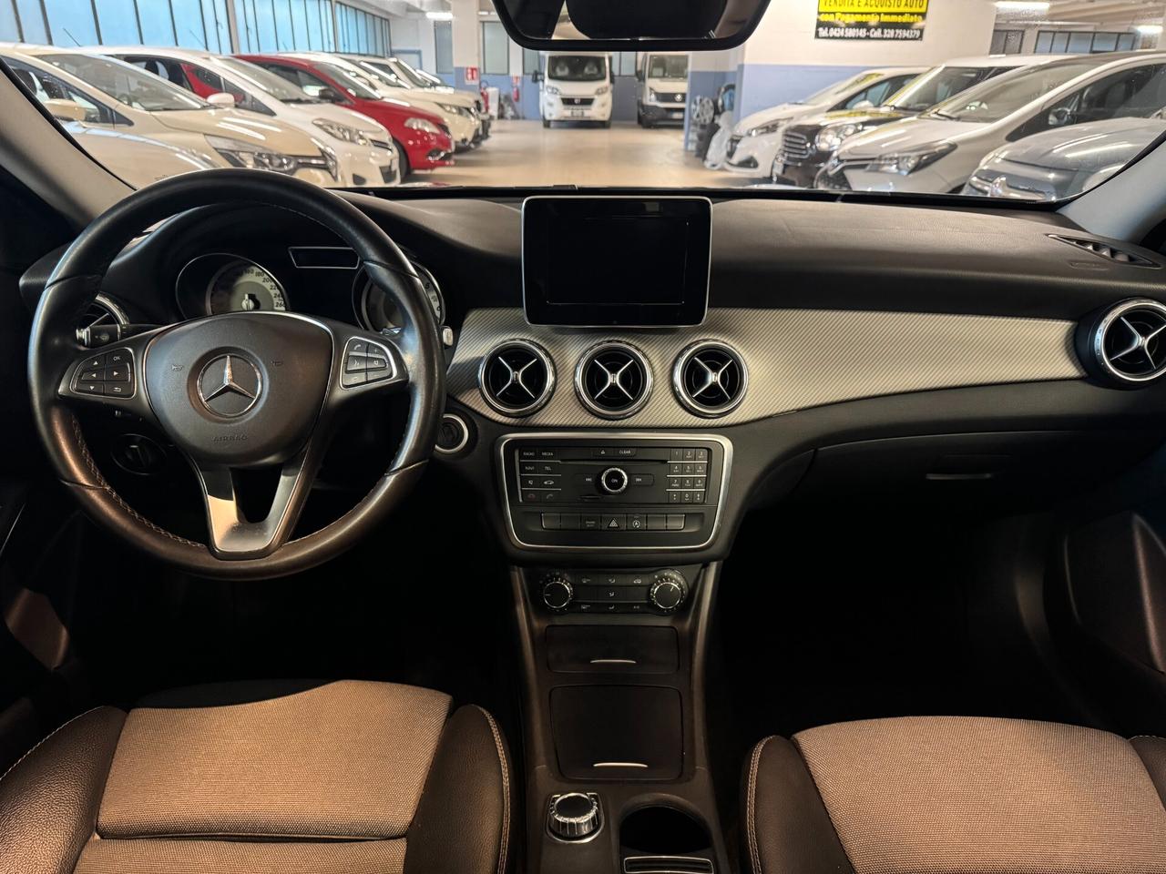 Mercedes-benz GLA 180 d Automatic Business