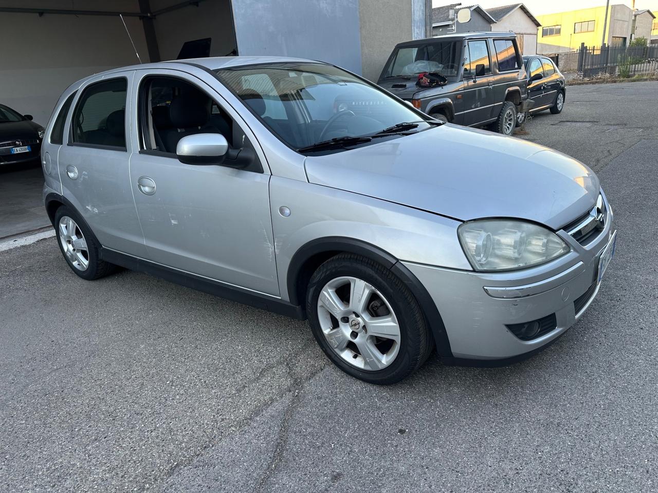 OPEL CORSA 1,2 BENZINA 60 MILA KM