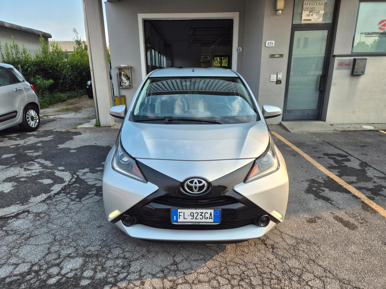 Toyota Aygo 1.0 VVT-i 69 CV 5 porte x-cool TSS