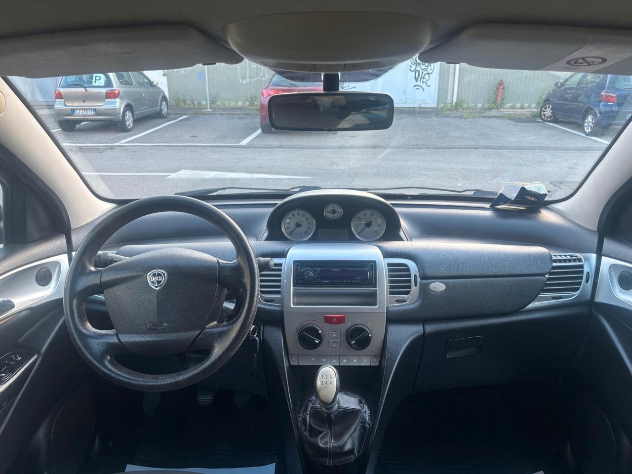 Lancia Ypsilon 1.2 69 CV Platinum