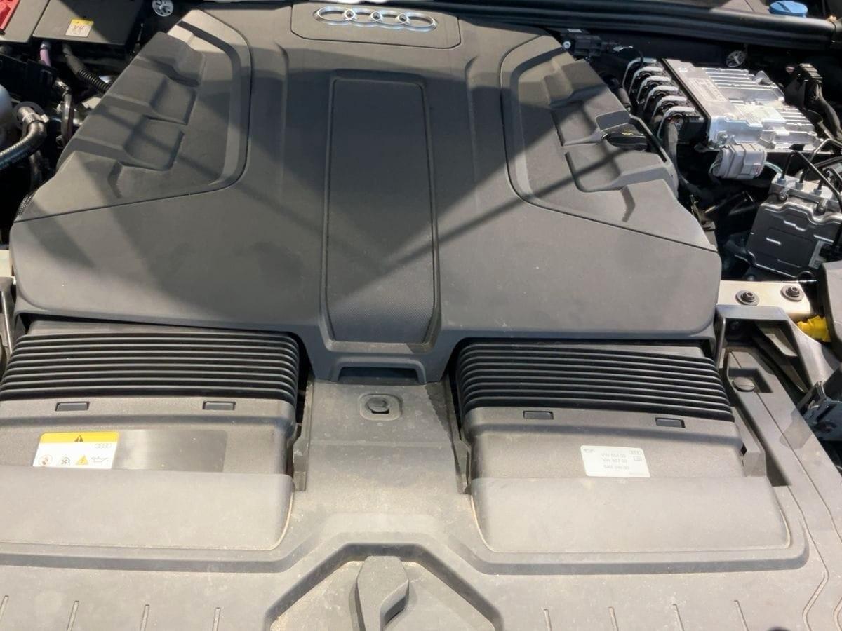 Audi Q8 50 TDI S-TRONIC 286CV LASER MATRIX TETTO PANORAMICO APRIBILE BANG & OLUFSEN CERCHI 23'