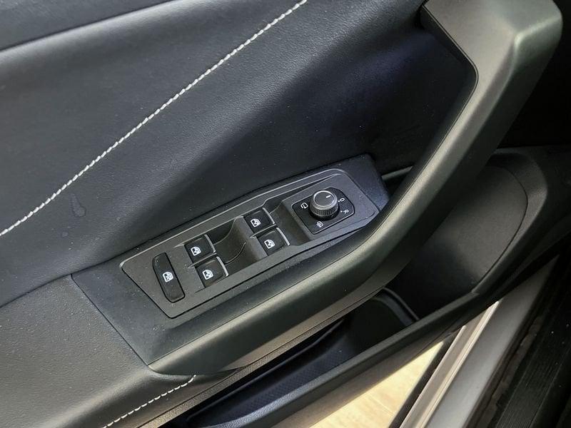 Volkswagen T-Roc T-Roc 1.0 tsi Style 110cv