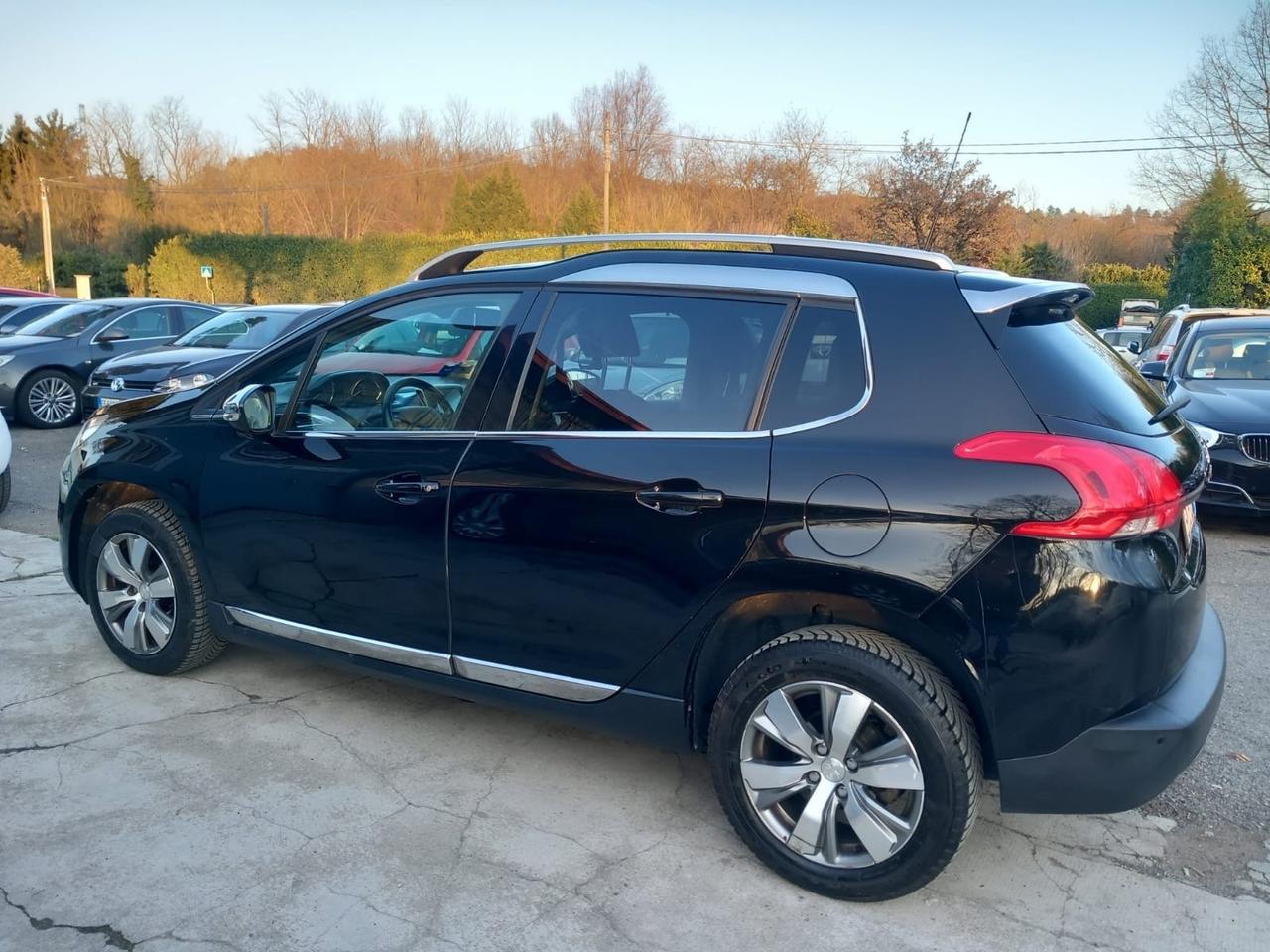 Peugeot 2008 1.6 VTi 120CV Allure