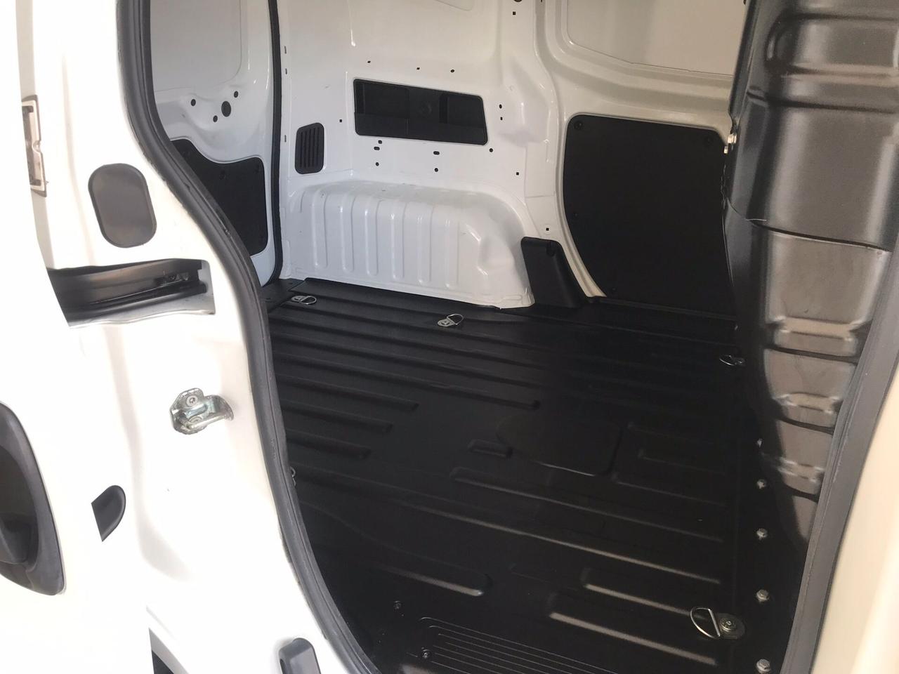 Fiat Fiorino 1.3 MJT 95CV Combinato SX