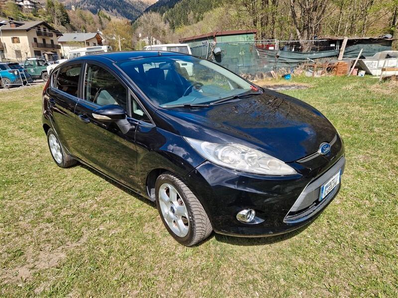 Ford Fiesta 1.4 5 porte Bz.- GPL Titanium