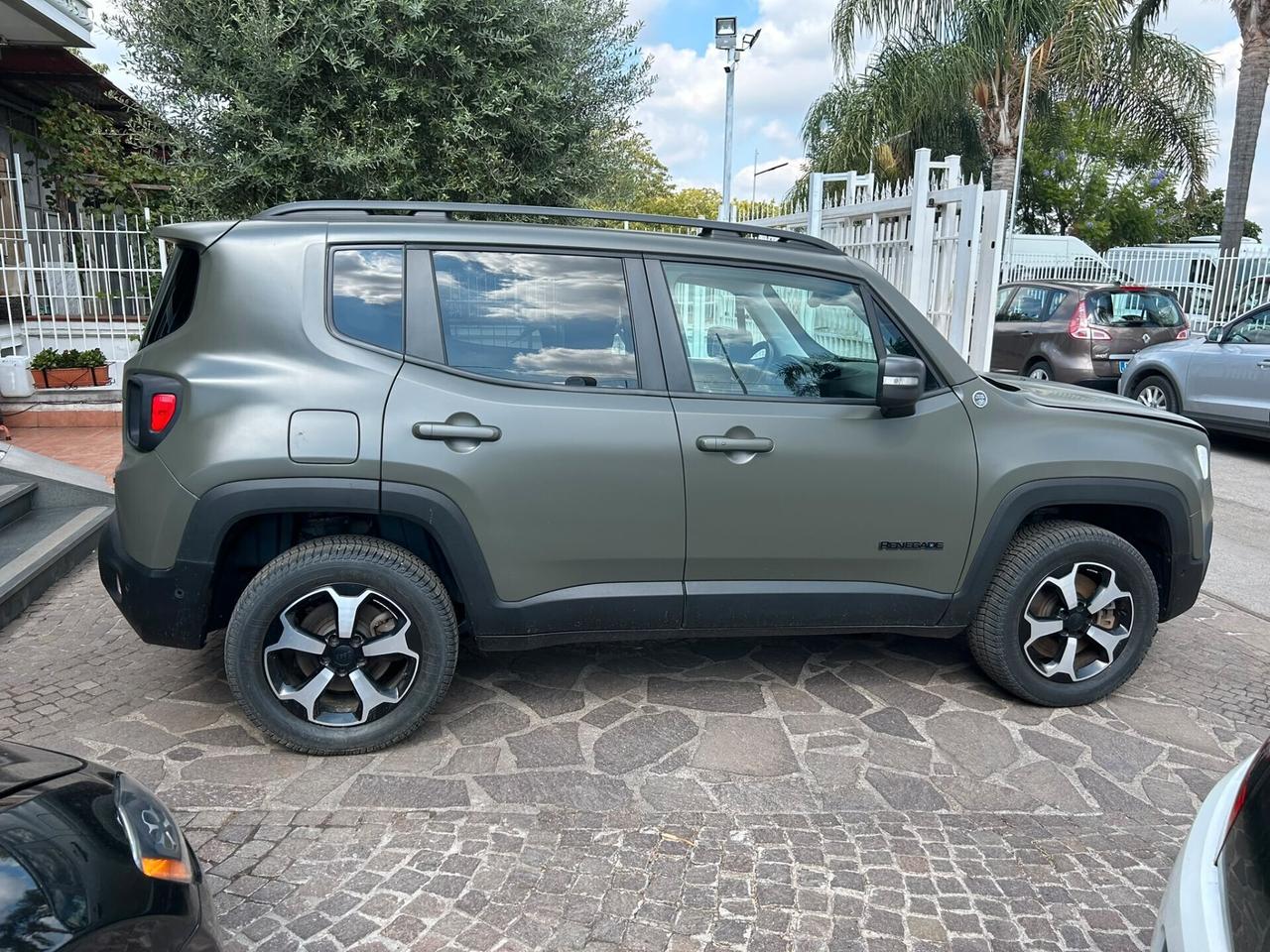 Jeep Renegade 1.3 Trailhawk T4 240CV PHEV 4xe AT6