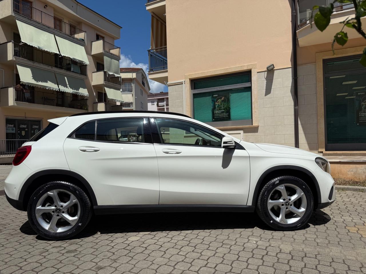 Mercedes-benz GLA 200 GLA 200 d Automatic Business