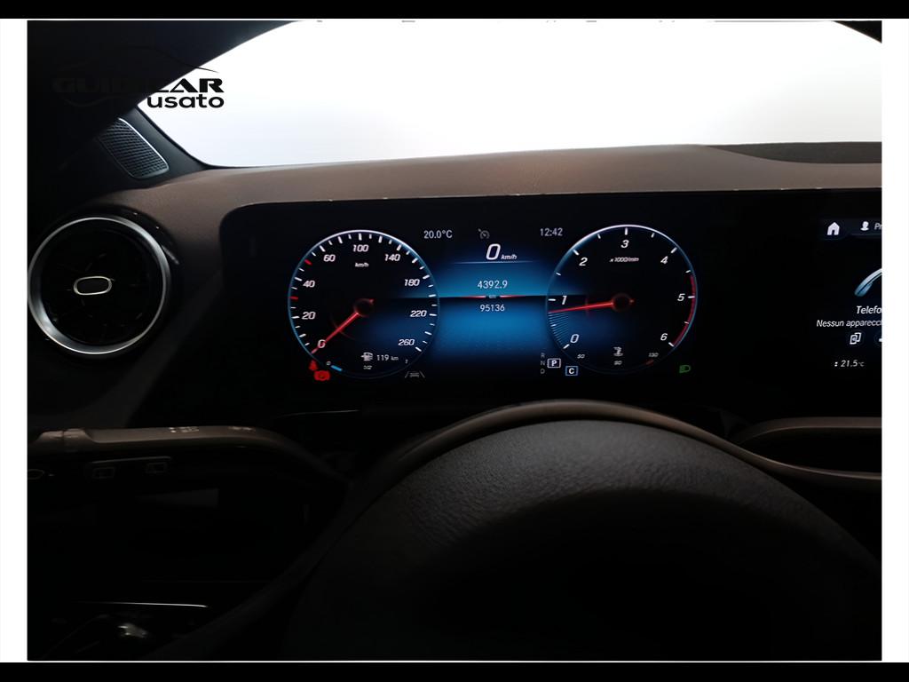 Mercedes-Benz Classe B - W247 2018 - B 180 d Sport auto