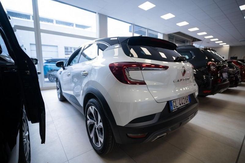 Renault Captur 1.6 E-Tech hybrid RS Line 145cv auto