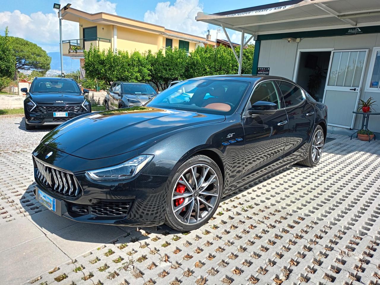 Maserati Ghibli 330 CV MHEV GT