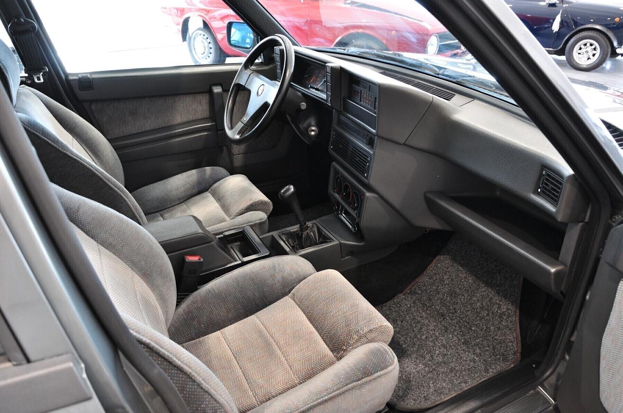 Alfa Romeo 75 2.0i Twin Spark CRS RIAR targa MI