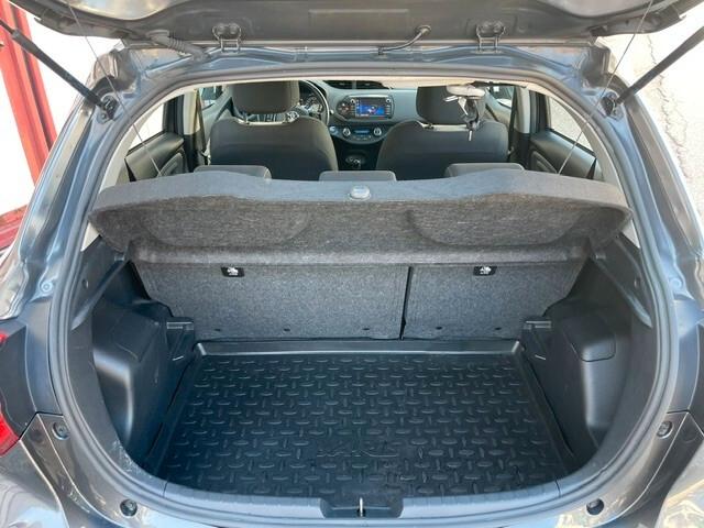 Toyota Yaris 1.5 Hybrid 5 porte Active Navigatore Cerchi Lega Km 64.000!!!!