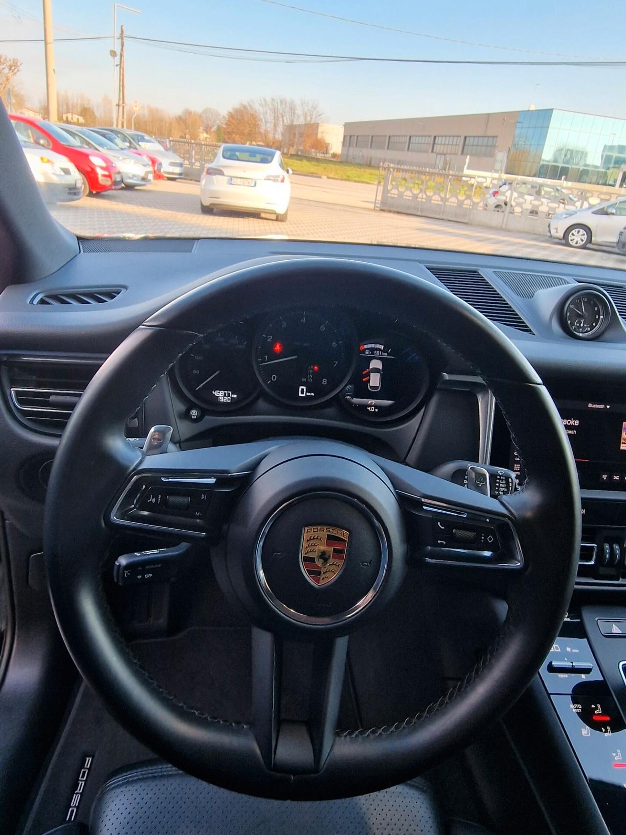 Porsche Macan 2.0 pdk