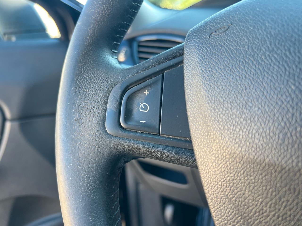 Renault Scenic 1.5 dCi 7 posti 110 CV