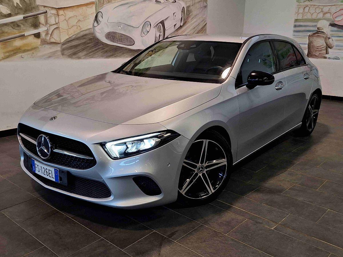 MERCEDES A 180 d Automatic Sport - LUCI AMBIENT - SED.RISCALD - RETROCAMERA -