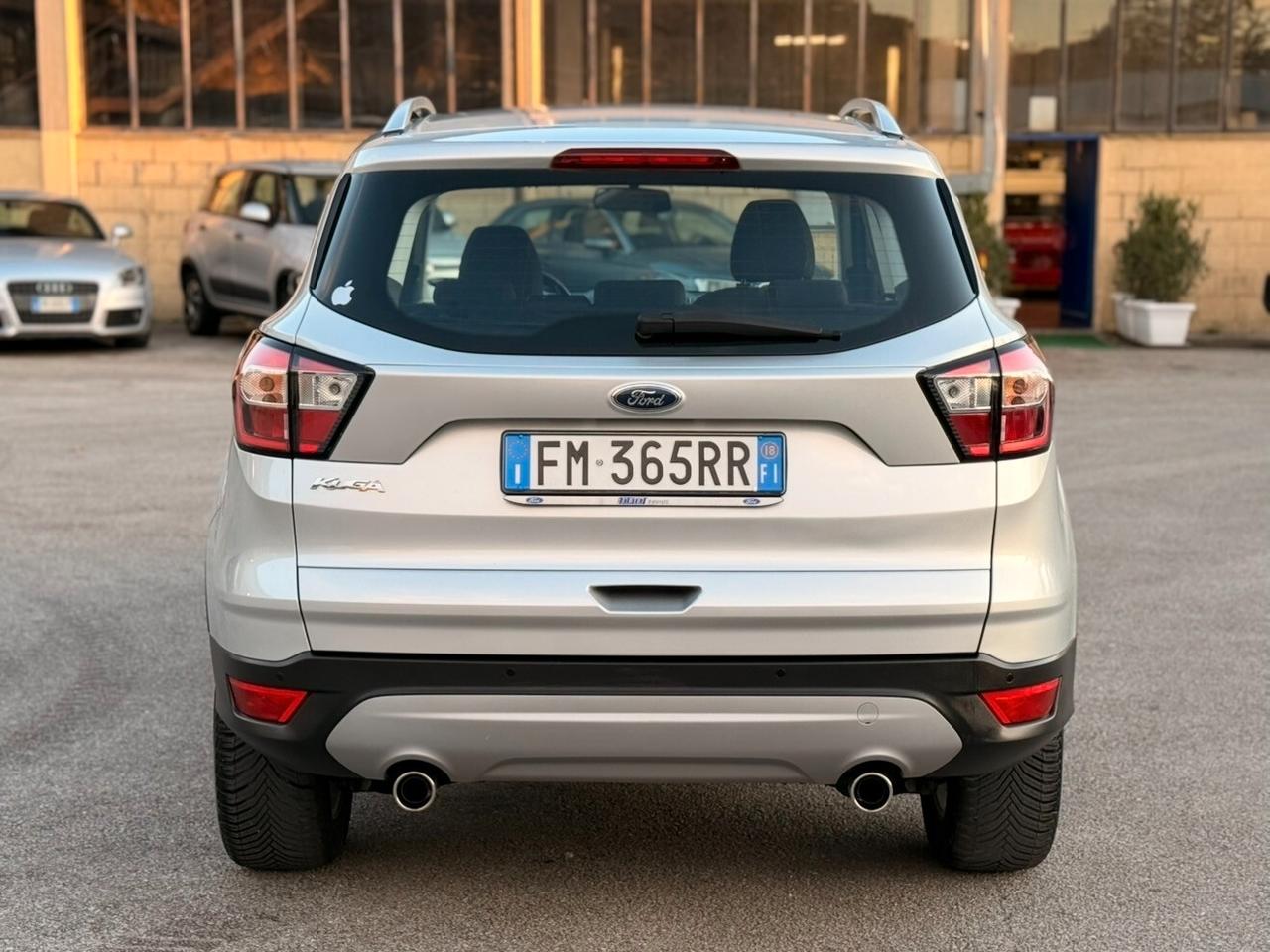 Ford Kuga 1.5 TDCI 120 CV S&S 2WD ST-Line Business