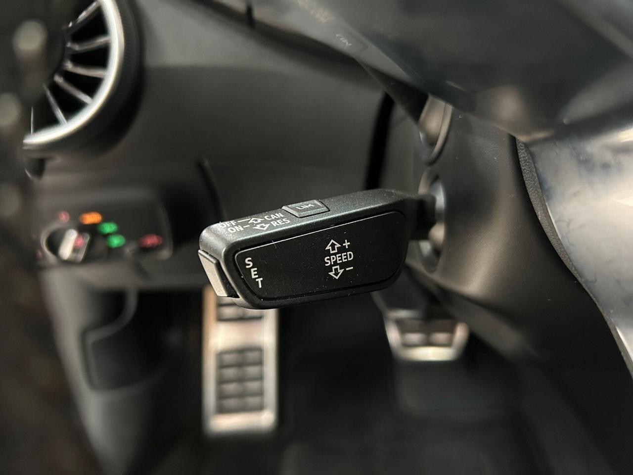 Audi TT Roadster 2.0 TFSI quattro S tronic line