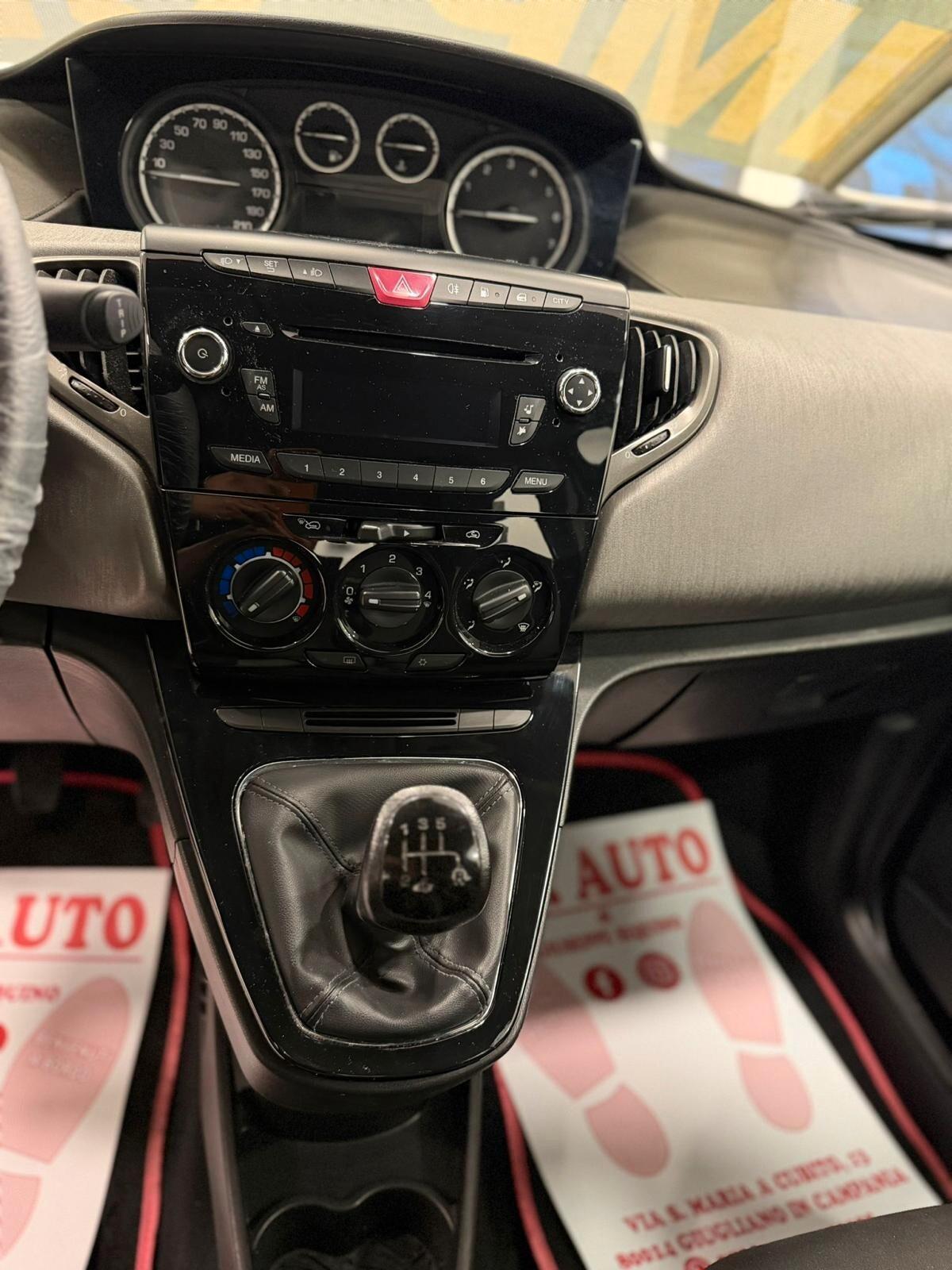 Lancia Ypsilon 1.2 69 CV 5 porte GPL Ecochic Gold