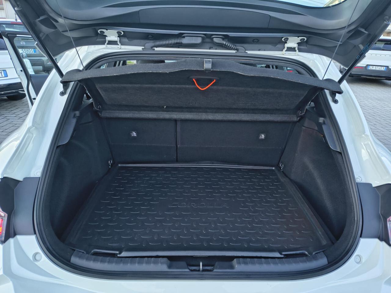 Toyota Corolla 2.0 Hybrid **PREZZO PROMO**