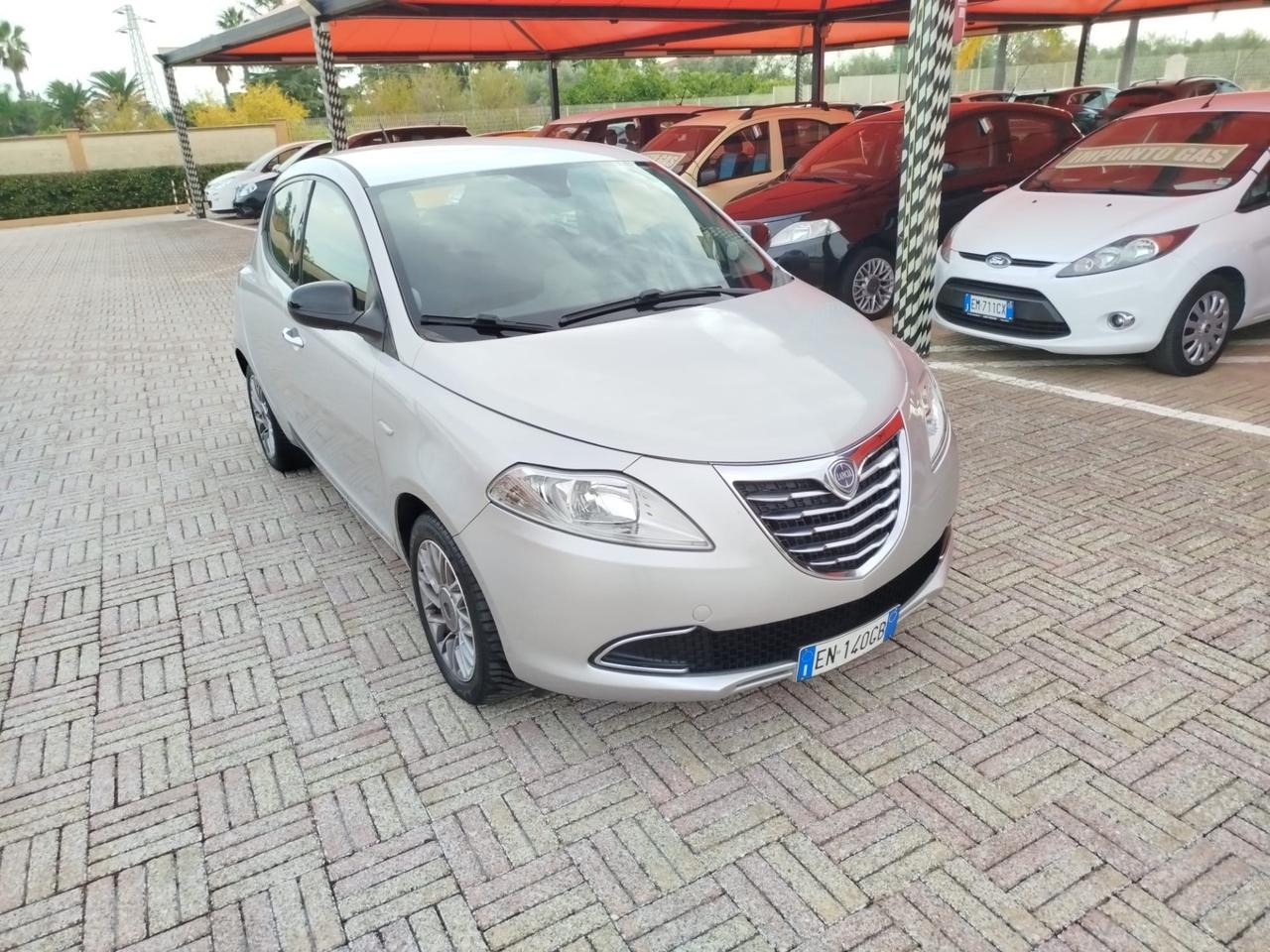 Lancia Ypsilon 1.2 69 CV 5 porte GPL Ecochic Platinum