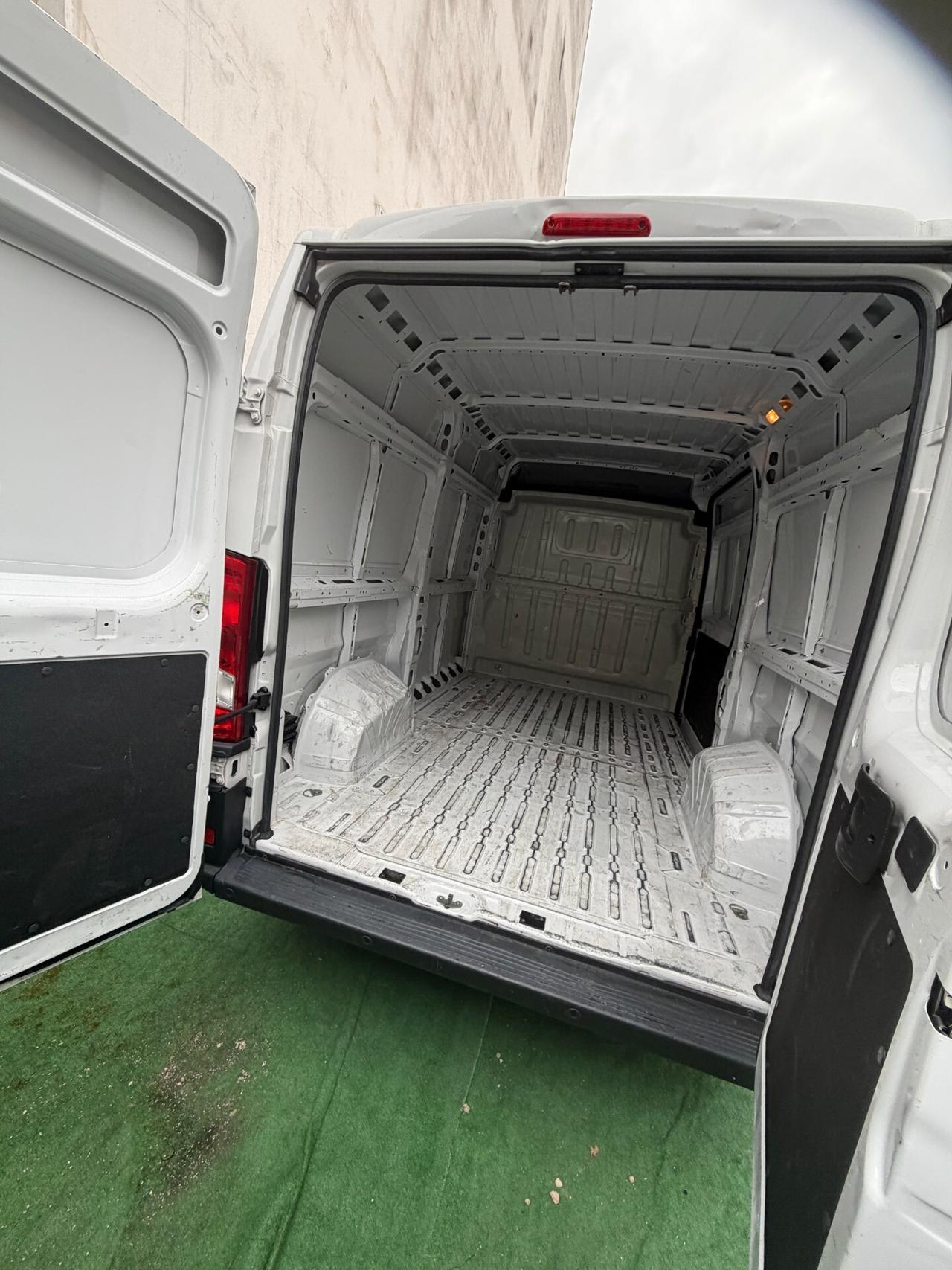 Citroen JUMPER 2023 33 L2H2 140CV FURGONE LEGGI TUTTO!