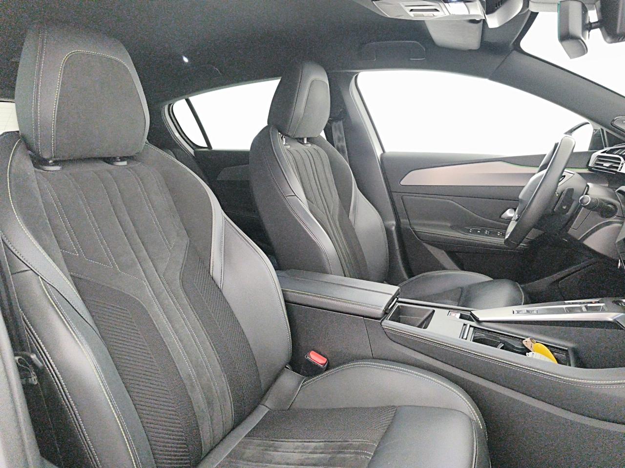 Peugeot 308 1.5 bluehdi GT Pack 130cv