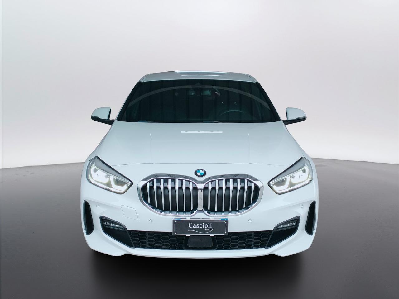 BMW Serie 1 F40 - 118d Msport auto