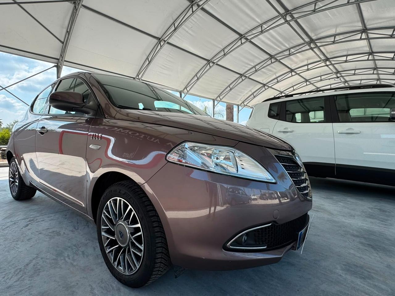 Lancia Ypsilon 1.2 69 CV 5 porte Elle