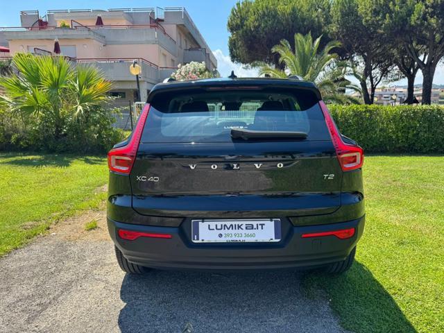 VOLVO XC40 T2 Geartronic Momentum