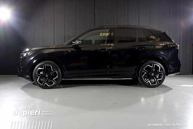 Volkswagen Tiguan Mark 3 (2024) 2.0 TDI DSG R-Line Black Style