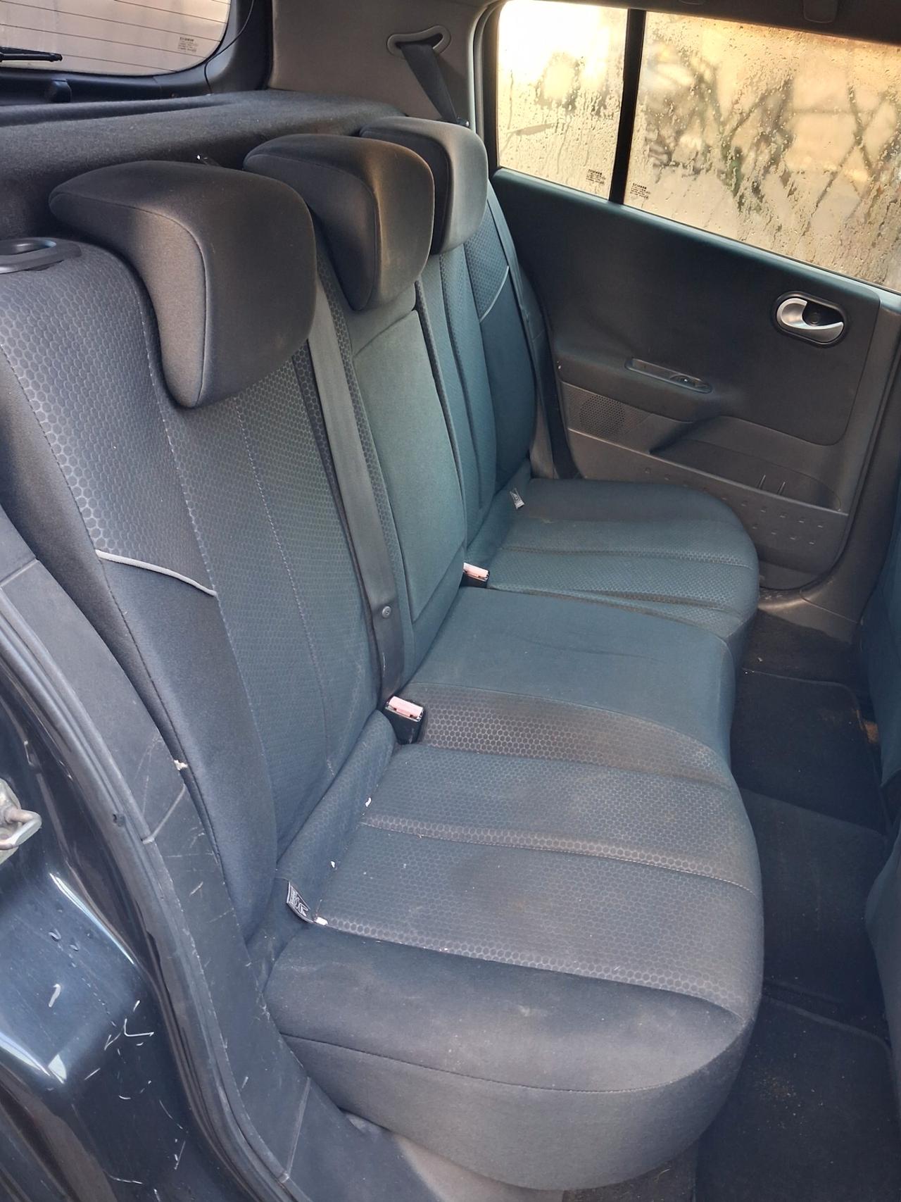 Renault Megane Mégane 1.5 dCi/100CV 5 porte Confort Dynamique