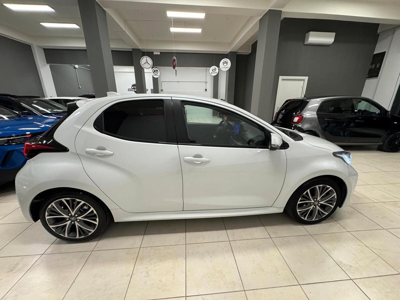 Toyota Yaris 1.5 130 Hybrid 5 porte Lounge