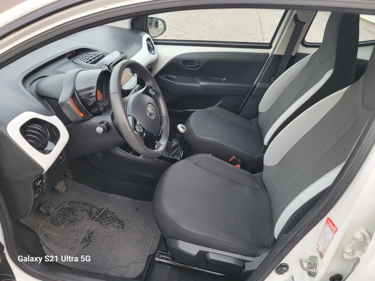 Toyota Aygo 1.0 VVT-i 69 CV 5 P. SOLO 65 MILAKM !