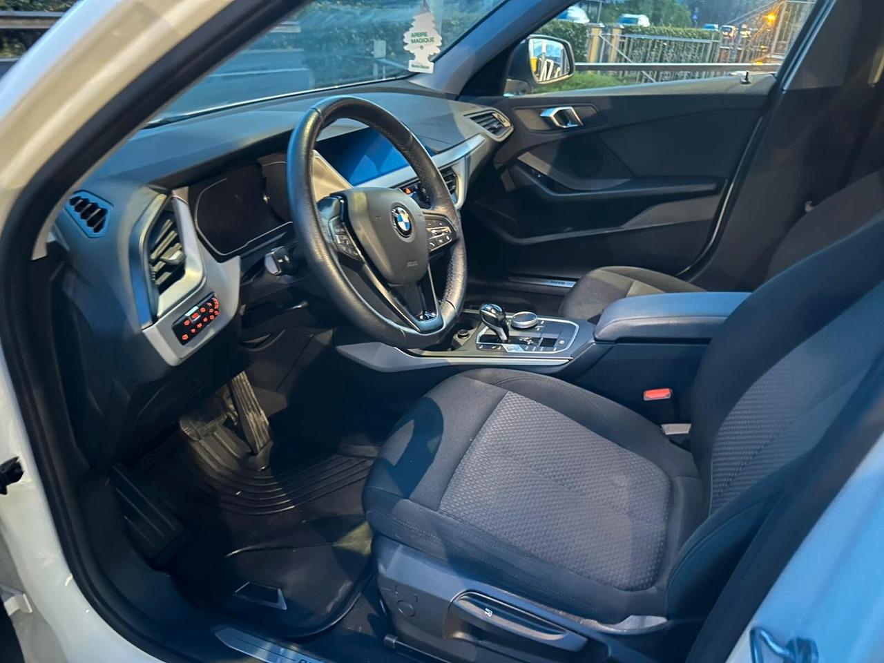 Bmw 120 120d xDrive 5p. Advantage