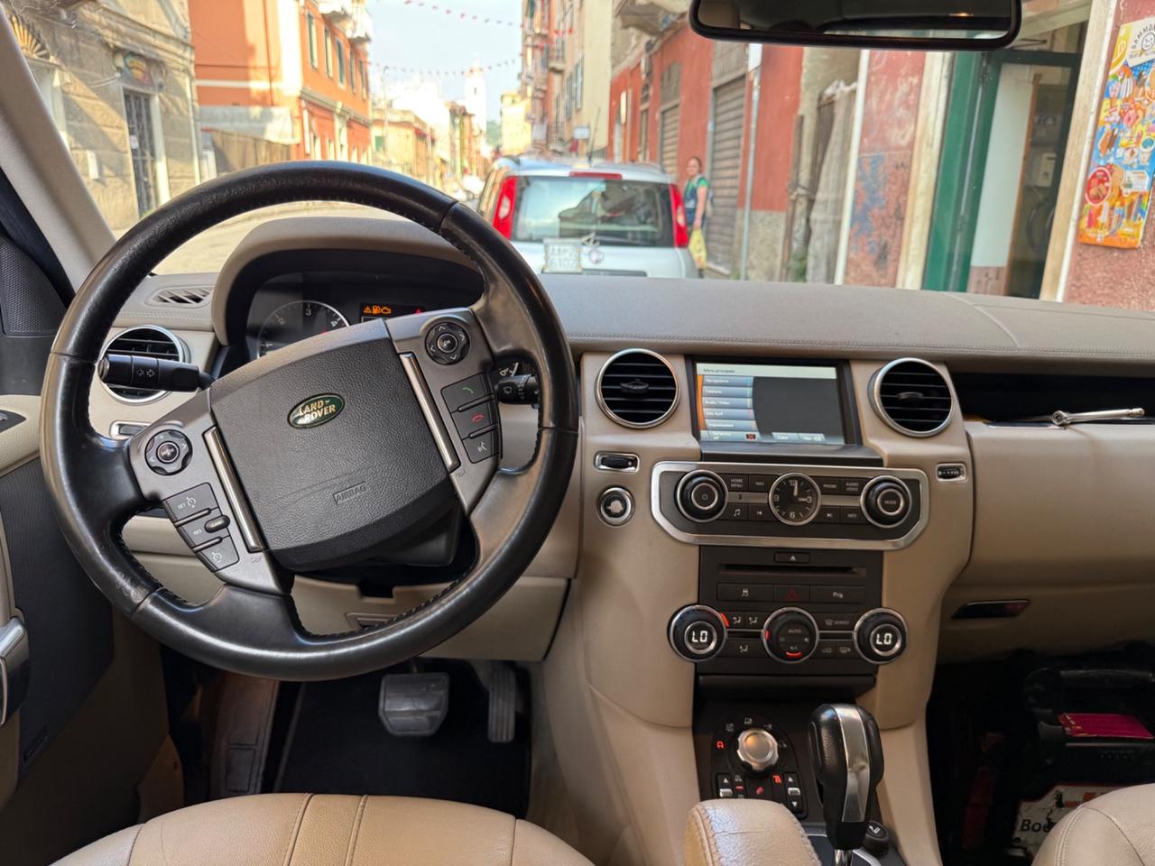 Land Rover Discovery 4 3.0 TDV6 HSE